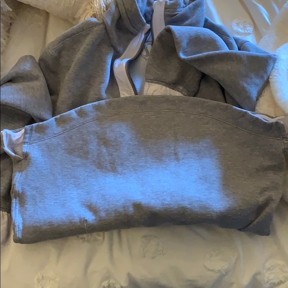 Lululemon jacket - Picture 5 of 6